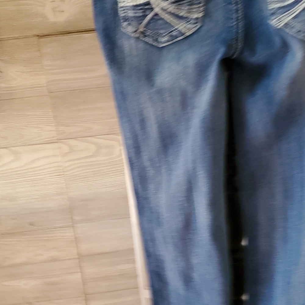 Jeans - Picture 2 of 5